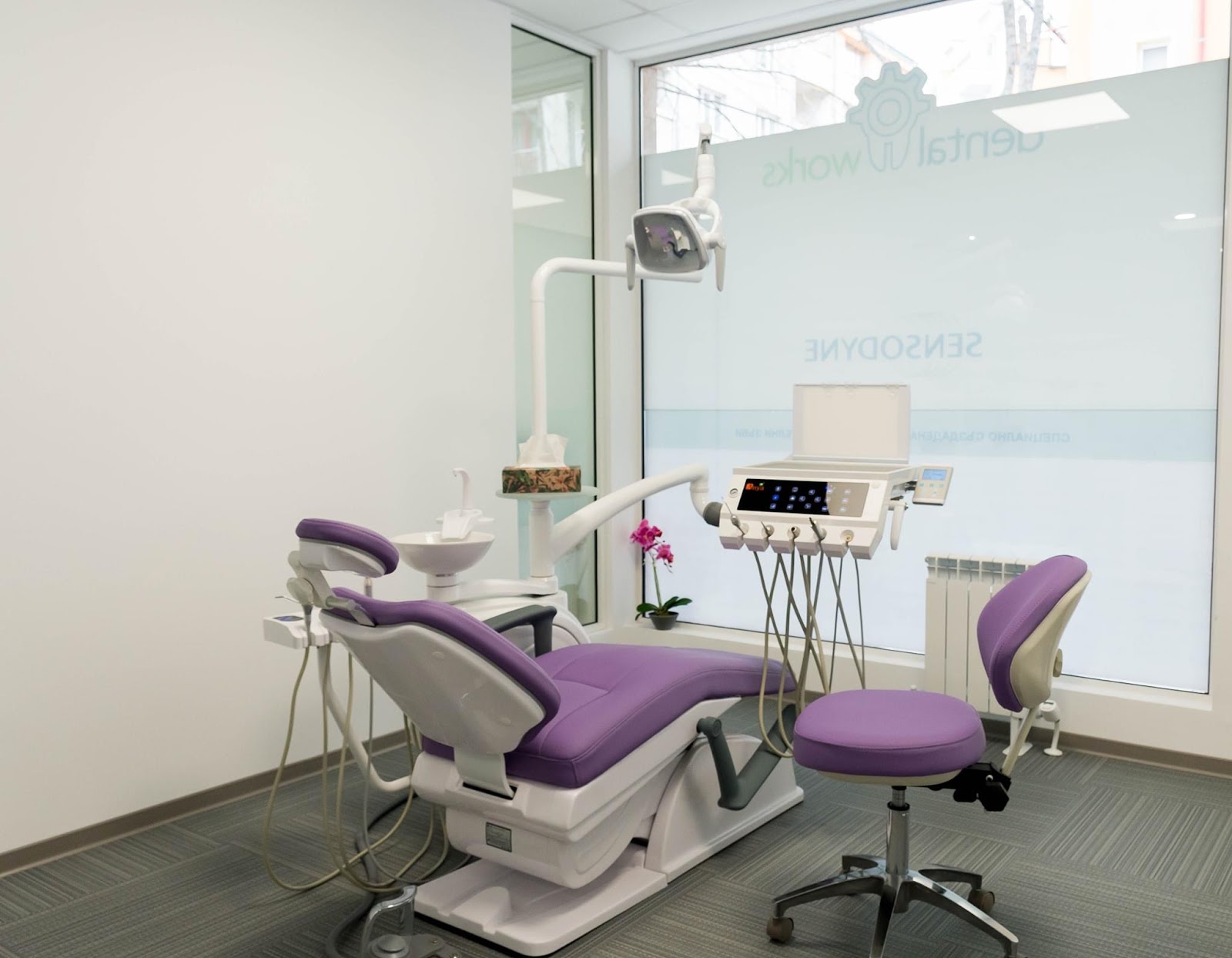 Дентален кабинет Dental Works в София